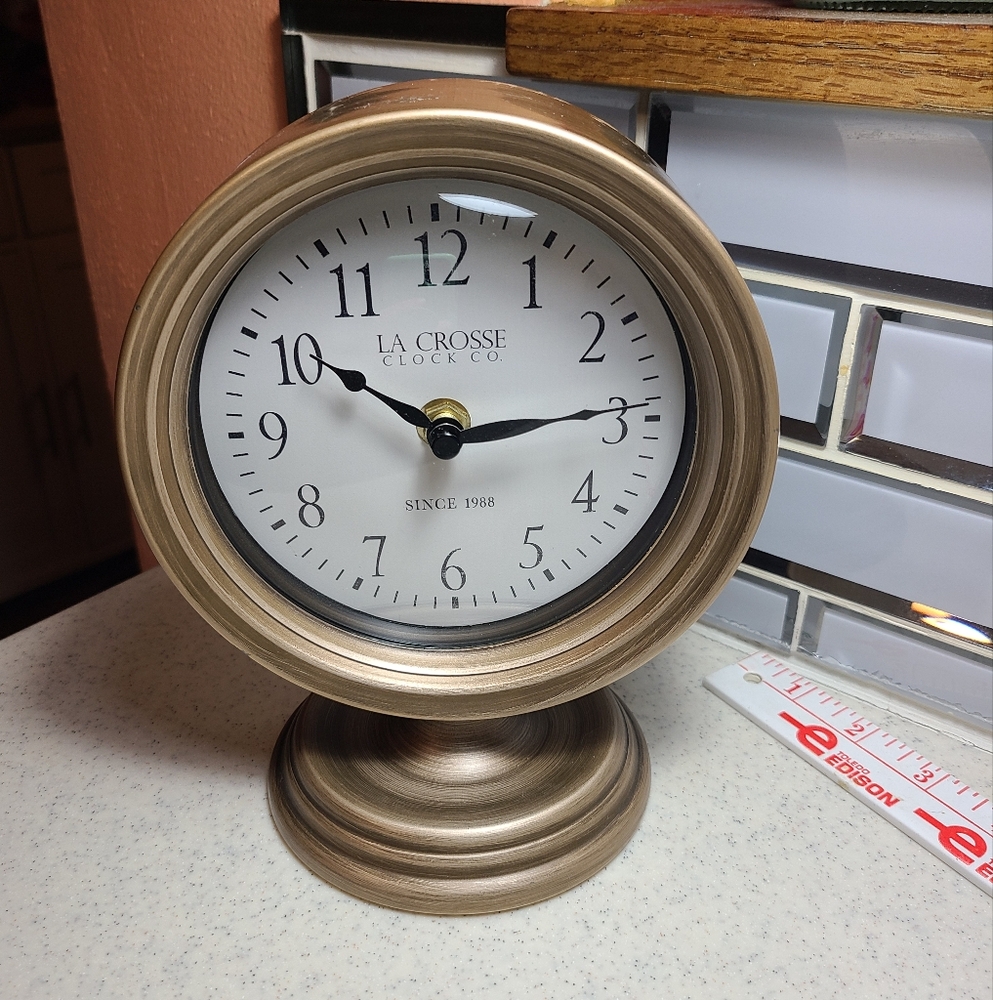 LaCrosse Table Clock - Picture 13 of 13